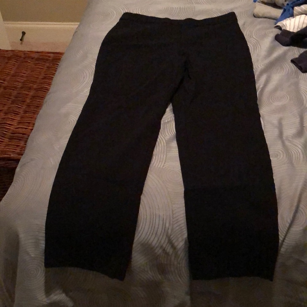Ladies crop pants